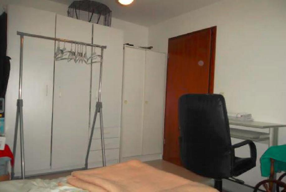 Duesseldorf - Separates, Privates Zimmer Εξωτερικό φωτογραφία